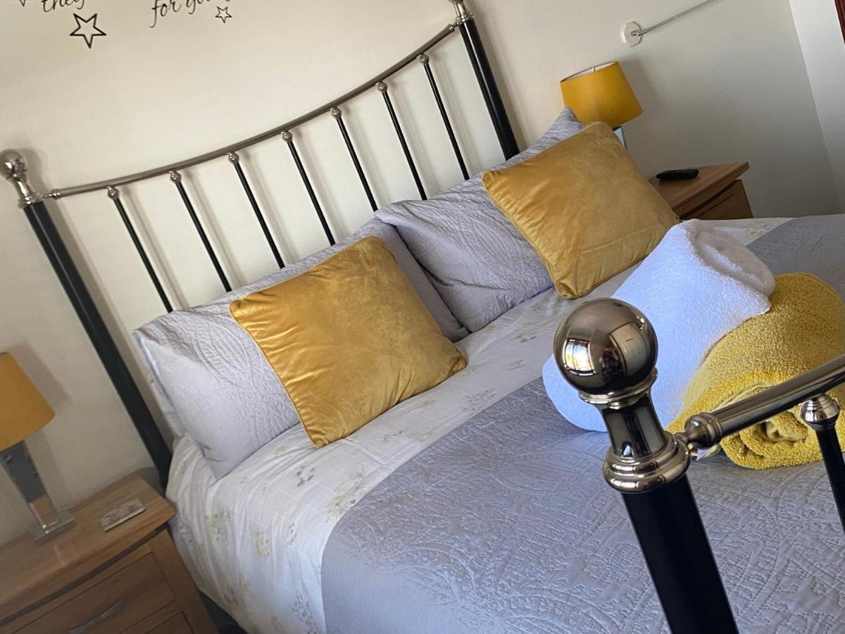 Meadowview Cottage, Garden View แคมบอร์น ภายนอก รูปภาพ